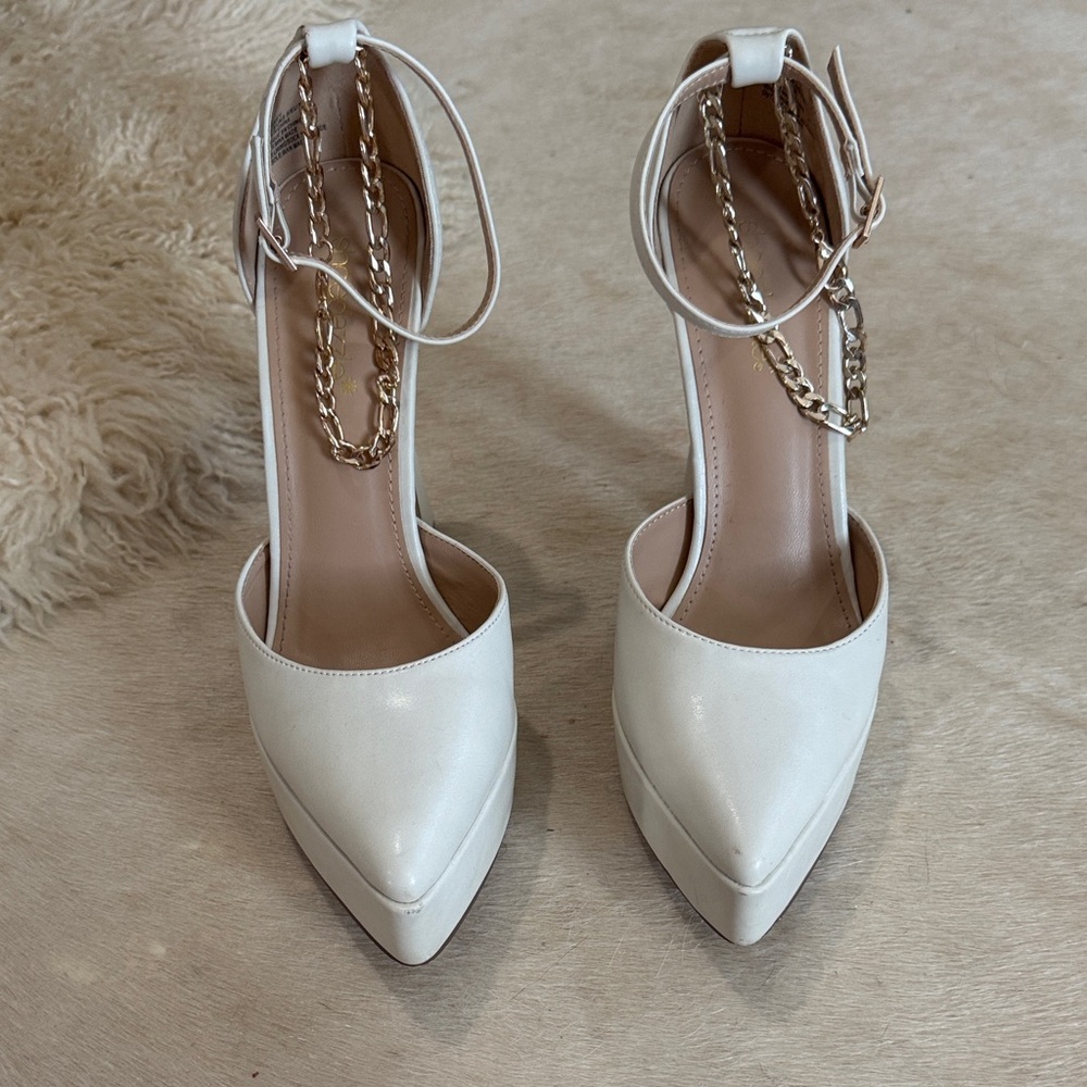LIKE NEW Cream Platform Heels - Picture 2 of 9